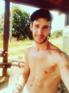 Public2 de Zeefy  2 photos