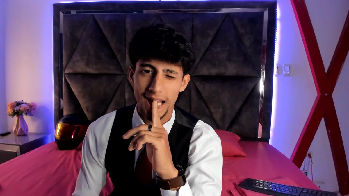 MaxiimoRomano_ immagine di tendenza 2147