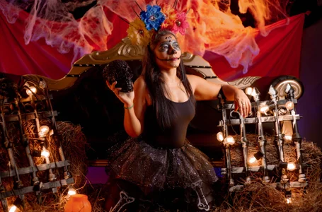 mature_bigass__ HELLOWEEN 🎃 Pic 2