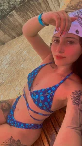 Sorry, no lifeguard on duty! ☀️ de annie_mora  2 Imagens