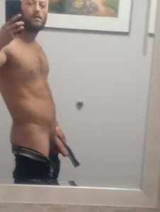 bobstrongdong Me Pic 6