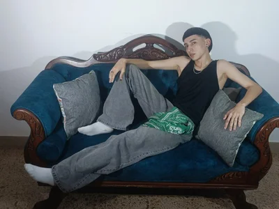 lian_cameron ONLY ME Εικόνα 3