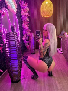 Molly__davis Molly 🤍 🩶 صورة واحدة|Molly__davis Molly 🤍 🩶 صورتان|Molly__davis Molly 🤍 🩶  2 صور|Molly__davis Molly 🤍 🩶  2 صورة