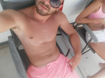 Maximo de MaximoMarty  2 Imagens