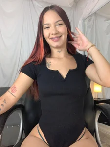 Sensual, hot and much more🔥🔥 de _MaryAnn  5 Imagens