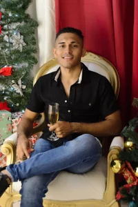 Derek_Storm_ Don't you want a brunette for this Christmas? 사진 3