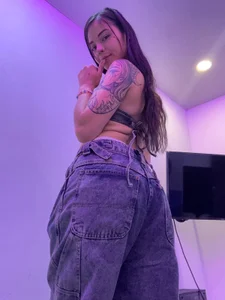 Vanessa_cruz_18 Public Pic 4