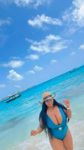 ava_malaikaaa 🌊☀️🏝️🐚 Pic 7