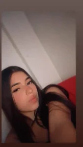 Sophie_Gracee1: Public ( фото)