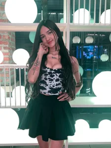 sara_stonems Public Pic 3