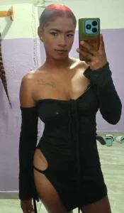 Alyssa_sutherland Public Poză