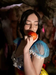 Kate_Amaretto_ Happy Halloween Pic 4