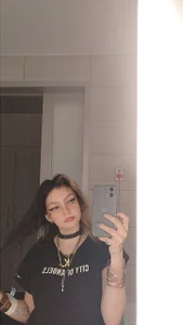 MadamKushh's XXX Nude Photo 3