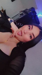 saritaa_8 💜🤩 Pic 3