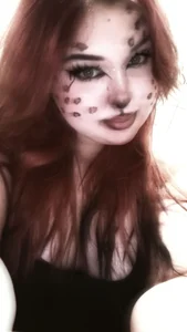 _-FOXYY-_ kullanıcısının Spooky season? 👻 albümü -  2 fotoğraf