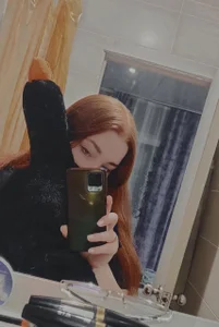 EthalCarlsqq Public Pic 2