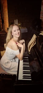 SashaBrooks piano is a good instrument) Pic 3