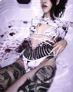 Nyx_Lamort So wet 💦🫣 Pic 3