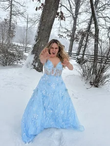 mommy69thristy2: Public ( 2 фото)