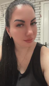 MolliWaltonPublic图片