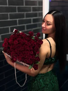 NikoleMills 🥰 Pic 4