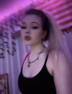 hylezaa Public Pic
