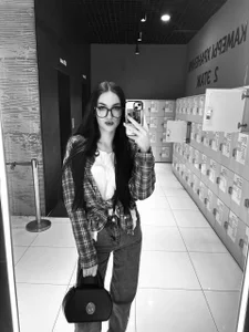 ValorieBurson Public Hình 4