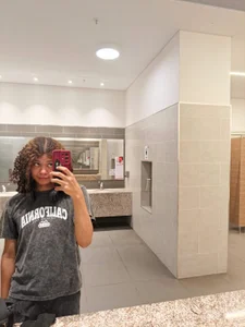 diely_Lawrence_ Public  5 снимка