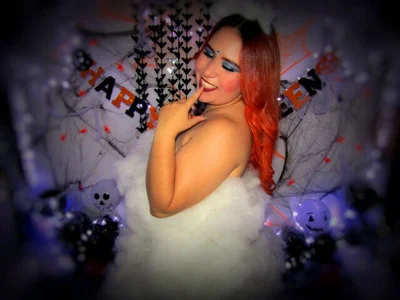 zoes_milee Halloween is approaching.🎃🪄✨ Pic