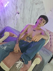Micropenisbig Luke with tattoos ❤️‍🔥 - {count, plural, one {תמונה אחת} two {שתי תמונות} many {# תמונות} other {# תמונות}}