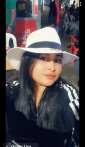 Public de NadiaWhite  3 photos