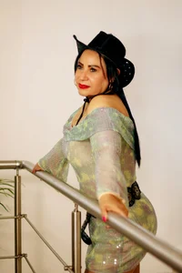 🍷 de LucianaBlackwell  3 Imagens