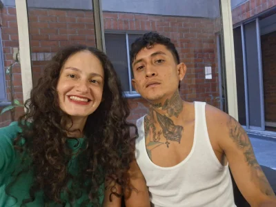 Public od Violet_Banner  3 snímek