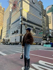 ZyraGoddes: Public ( 3 фото)