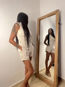 Luna025 Public Pic 2