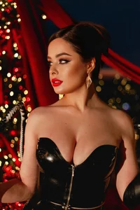 MistressMilana CHRISTMAS 2024 Pic 5