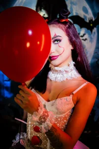 emily_daarell hallowen Pic 8