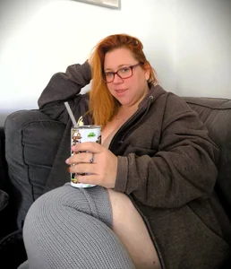 NikiDeeOfficial Public Immagine  4