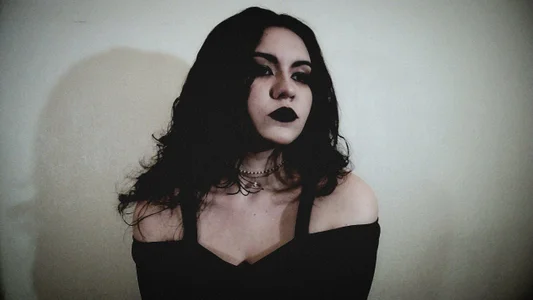 Laura_Karamazov Public Billede 7