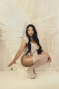LizzHamilton__ Your Angel Pic 3