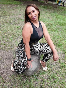 LiliYoung Public Pic 5