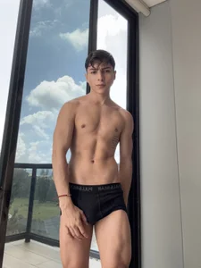 hotay8_ Andrew Pic 2