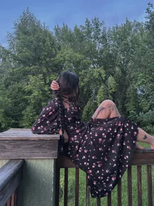 MilanCheek Public Foto 6