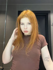 SonyaVega_ The naughty redhead Foto 3