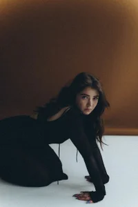 Ella_Mayers Public Pic 6