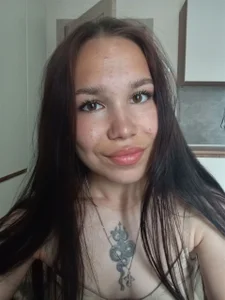 Helen_Meow_ Public Billede 5