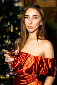 ChristynaRoss RED DRESS ON Pic 2