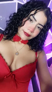 Sensual Girl 💜 od Daye_Sky  2 snímek
