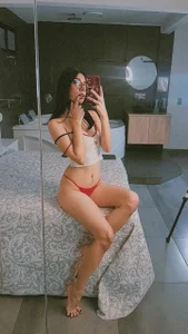 Public de LilithAllenn  8 Imagens