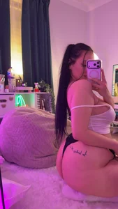 KatherineSwan Public Pic 5